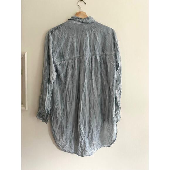 ANTHROPOLOGIE Pilcro Blue Liquid Buttondown Shirt Size Medium - Picture 6 of 7
